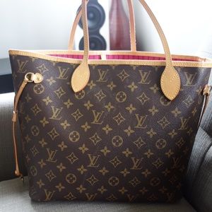 Louis Vuitton MM Neverfull tote